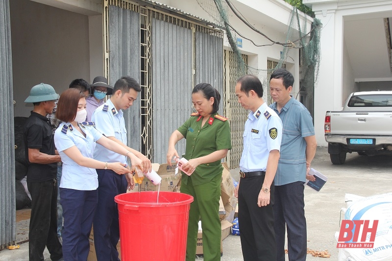 Tiêu hủy 116 mặt hàng nhập lậu, không có giấy tờ chứng minh nguồn gốc xuất xứ