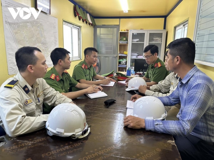 Địa  bàn giáp ranh Hà Nội: 'Trả công' cho người lao động bằng... ma túy - 1