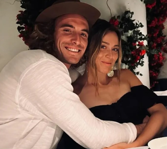 Tsitsipas và Badosa chia sẻ khoảnh khắc bên nhau trên mạng xã hội. Ảnh: Instagram Tsitsipas