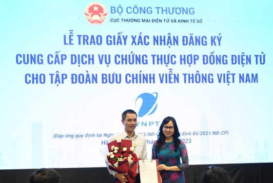 Tập đoàn VNPT nhận quyết định cung cấp dịch vụ chứng thực hợp đồng điện tử