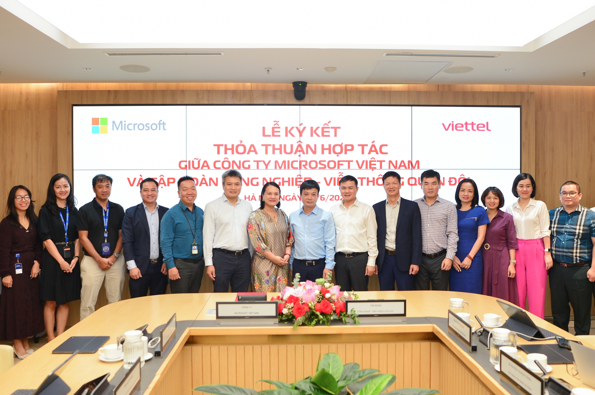 Viettel hợp tác với Microsoft đẩy mạnh công nghệ trí tuệ nhân tạo tại Việt Nam - Ảnh 1.