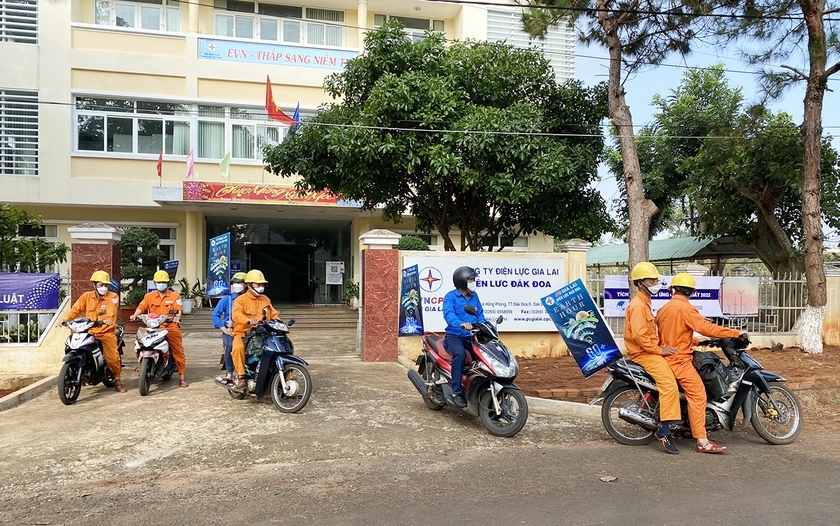 Yêu cầu các cơ quan, công sở hàng năm tiết kiệm tối thiểu 5% điện năng tiêu thụ ảnh 1