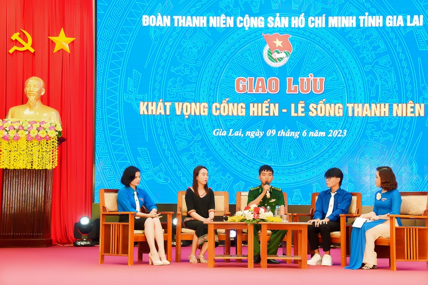 Gia Lai: Tuyên dương 75 gương thanh niên tiên tiến làm theo lời Bác ảnh 2