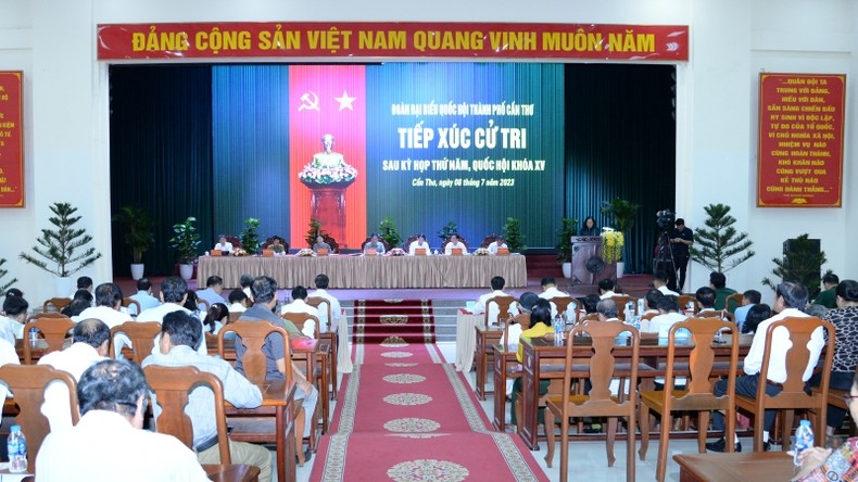 Thủ tướng Phạm Minh Chính dự Hội nghị tiếp xúc cử tri sau Kỳ họp thứ 5, Quốc hội khóa XV tại Cần Thơ ảnh 2