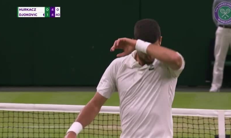 Djokovic thua set đầu tiên ở Wimbledon