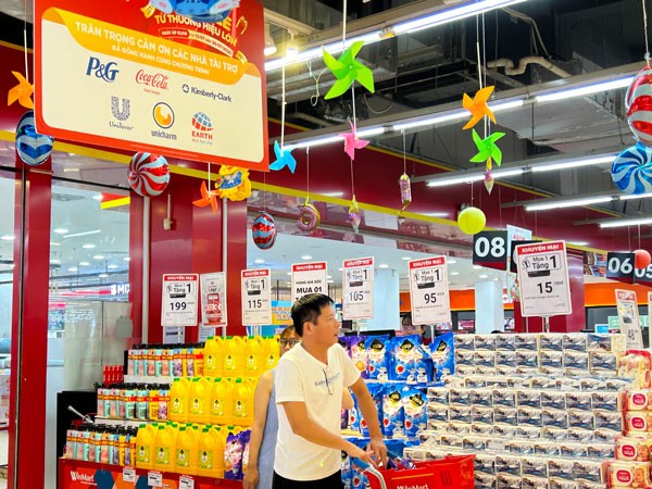 Tiếp tục đẩy mạnh nhiều chương trình khuyến mại, WinMart kích cầu mua sắm ảnh 2