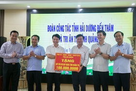 Tỉnh Hải Dương trao tặng 100 triệu đồng cho quỹ “Đền ơn đáp nghĩa” tỉnh Quảng Trị