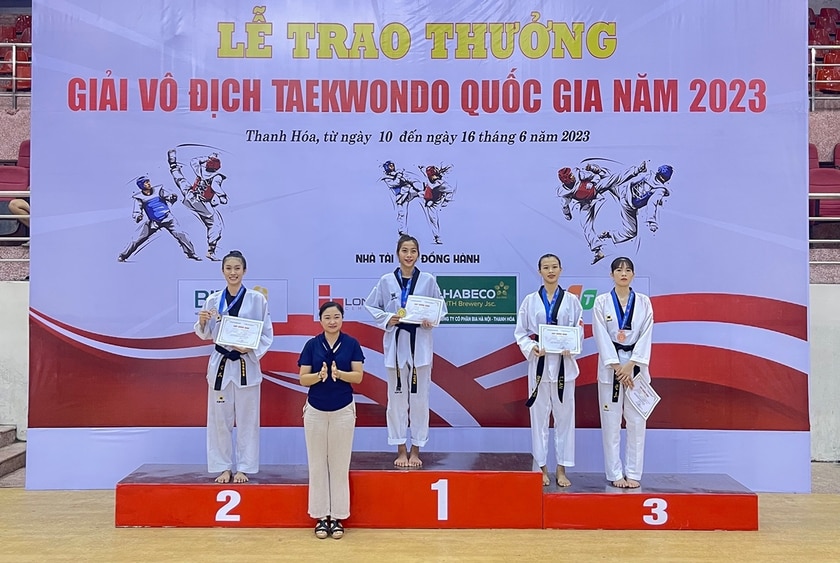 Chị em song sinh vùng biên giới Đức Cơ chinh phục đấu trường Taekwondo ảnh 2