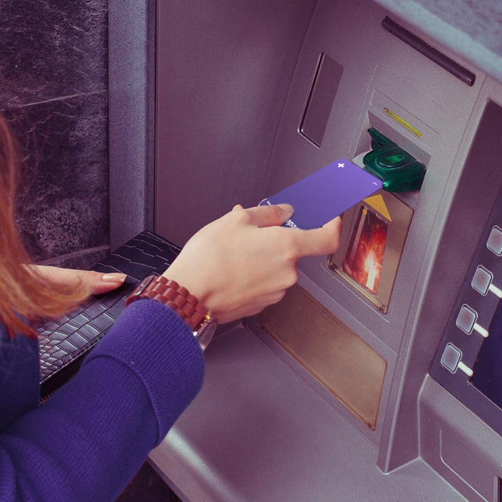 Hiện có rất nhiều ngân hàng trên cả nước hỗ trợ tính năng rút tiền không cần thẻ ATM.