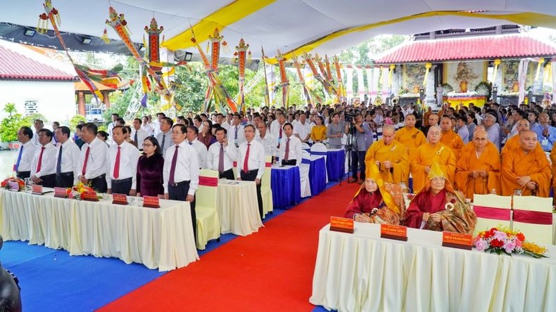 Tưởng niệm các anh hùng liệt sĩ chiến sĩ cách mạng đồng bào yêu nước đã hy sinh tại Côn Đảo