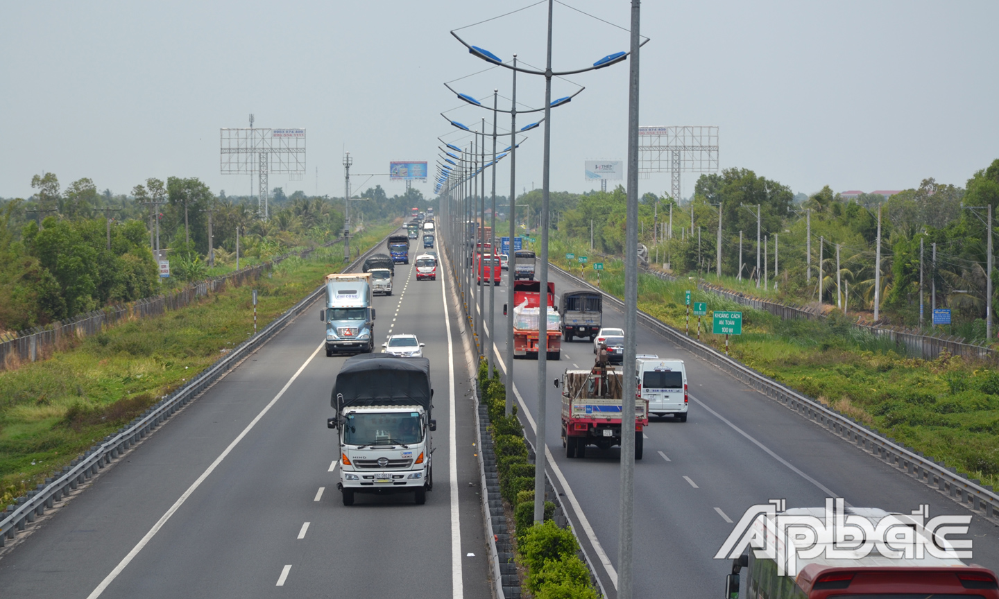 Đầu tư hạ tầng giao thông