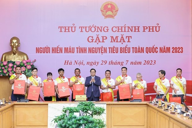 Thu tuong keu goi tiep tuc hanh trinh hien mau cuu nguoi hinh anh 2