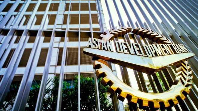 ADB hạ dự báo tăng trưởng Việt Nam xuống 5,8% ảnh 1