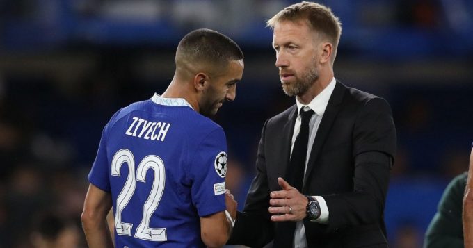 Ziyech (trái) chỉ chơi 24 trận và không ghi bàn nào cho Chelsea mùa 2022-2023. Ảnh: Alamy