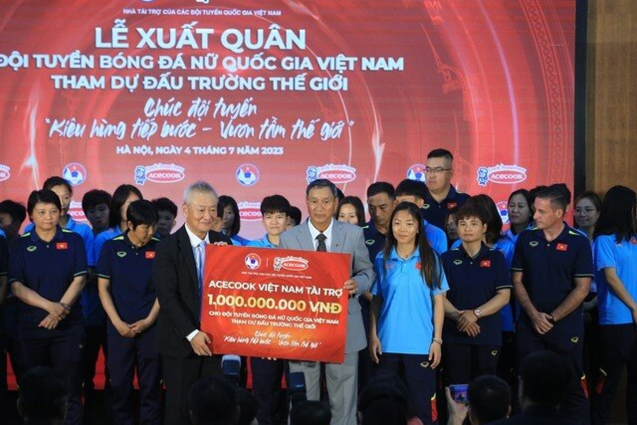 Đội tuyển nữ việt nam nhận thêm quà khủng trong ngày xuất quân world cup