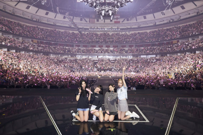 Blackpink trong đêm diễn tại Los Angeles (Mỹ) trước gần 47.000 khán giả, tháng 11/2022. Ảnh: YG Entertainment