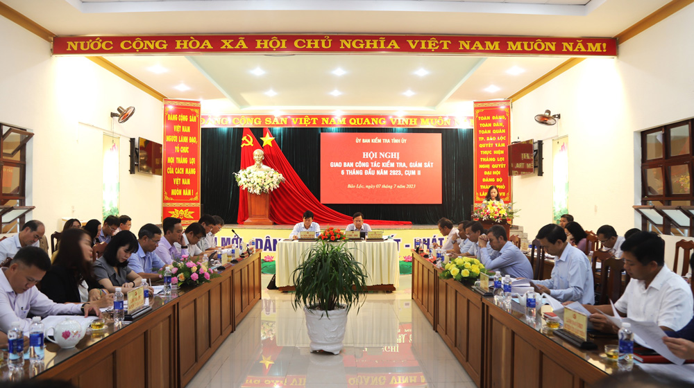 Quang cảnh hội nghị