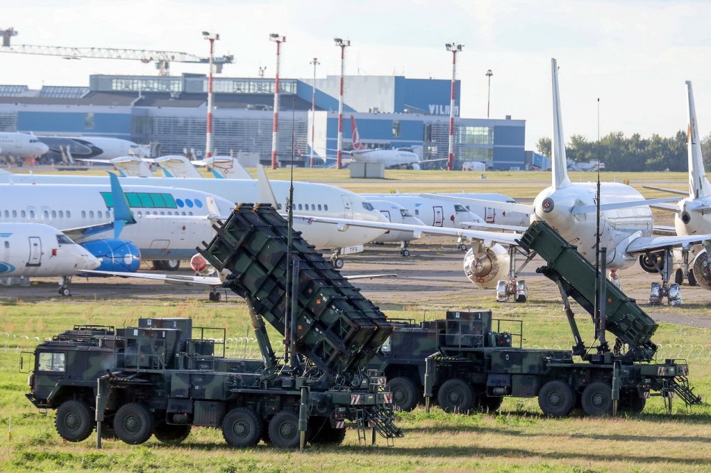 NATO biến thủ đô Lithuania thành 'pháo đài sắt' - Ảnh 1.