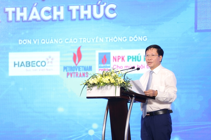 Ông Vũ Hải Quang, Phó Tổng Giám đốc Đài Tiếng nói Việt Nam phát biểu khai mạc hội thảo.