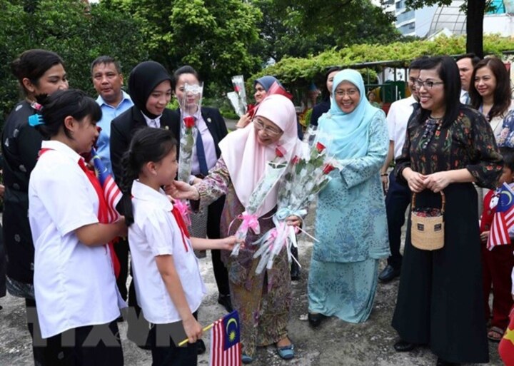 Phu nhân Thủ tướng Việt Nam và Malaysia thăm Làng trẻ em SOS Hà Nội - 1