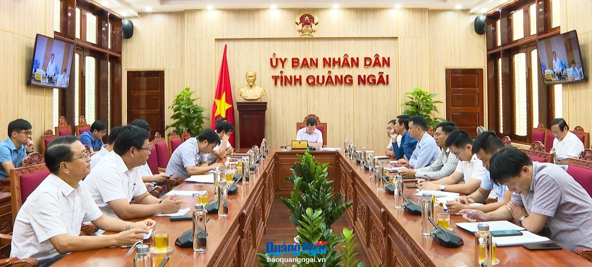 Quang cảnh phiên họp tại điểm cầu Quảng Ngãi