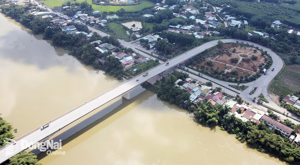 Đường vành đai 4 - TP.HCM đoạn qua địa bàn tỉnh có điểm cuối tuyến là vị trí trước mố cầu Thủ Biên, xã Tân An, H.Vĩnh Cửu. Ảnh: P.Tùng