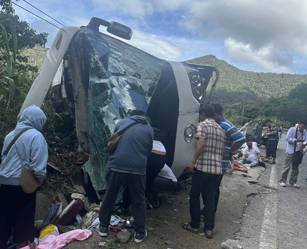 Thu tuong yeu cau khac phuc hau qua tai nan nghiem trong o Khanh Hoa hinh anh 1