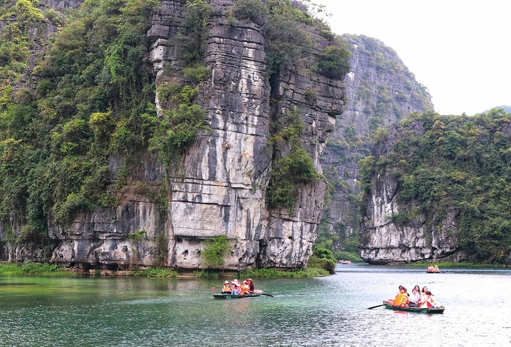 Đưa Tràng An trở thành khu du lịch hấp dẫn của Việt Nam và quốc tế