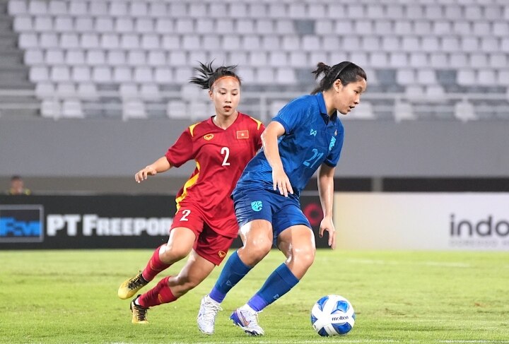 U19 nữ Việt Nam thua U19 nữ Thái Lan.