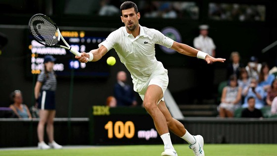 Djokovic vượt qua Wawrinka