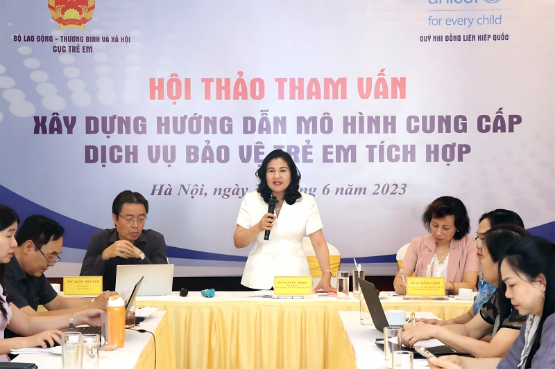 Thứ trưởng Bộ LĐ-TB&XH Nguyễn Thị Hà  phát biểu tại Hội thảo