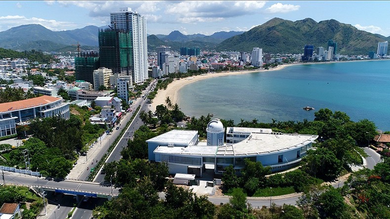 Về Nha Trang ngắm... vũ trụ ảnh 1