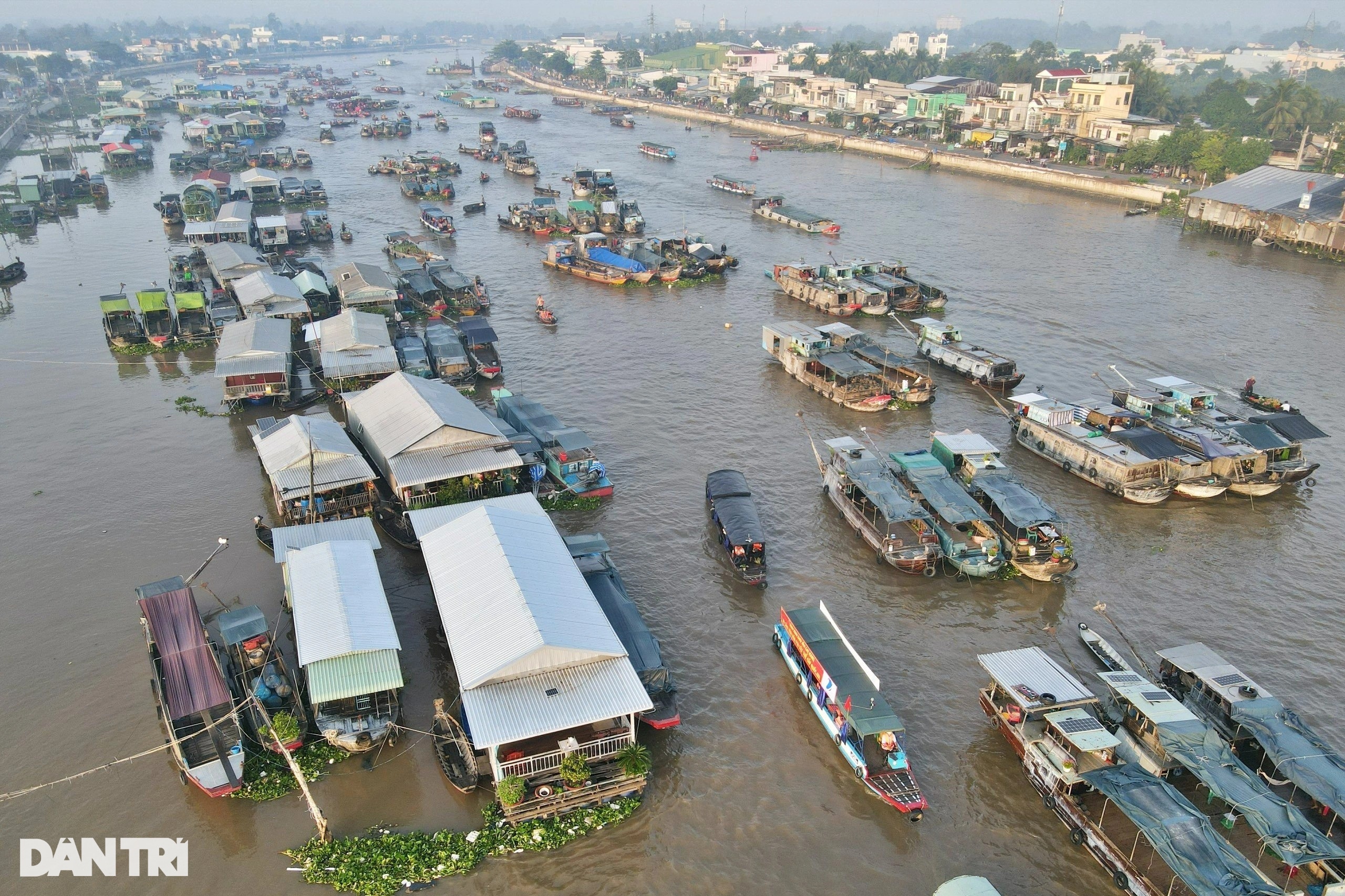 Hiến kế để chợ nổi không... chìm - 9