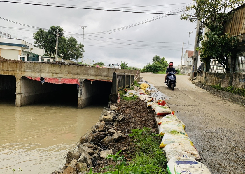 “Đau đầu” với bài toán chống ngập cục bộ ở Pleiku ảnh 3