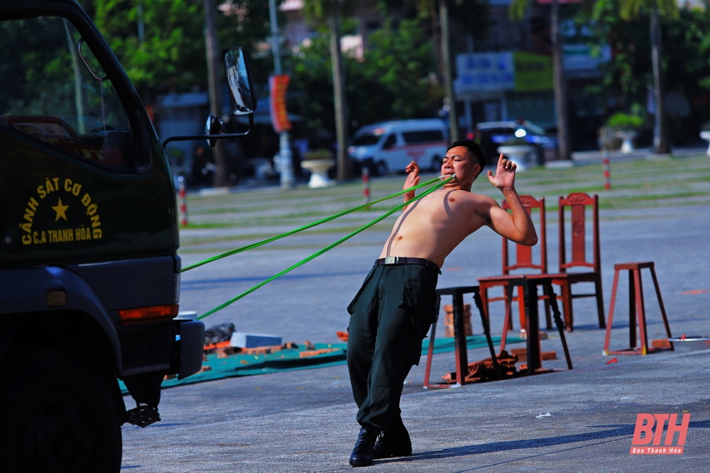 “Chất thép” người chiến sĩ cảnh sát cơ động