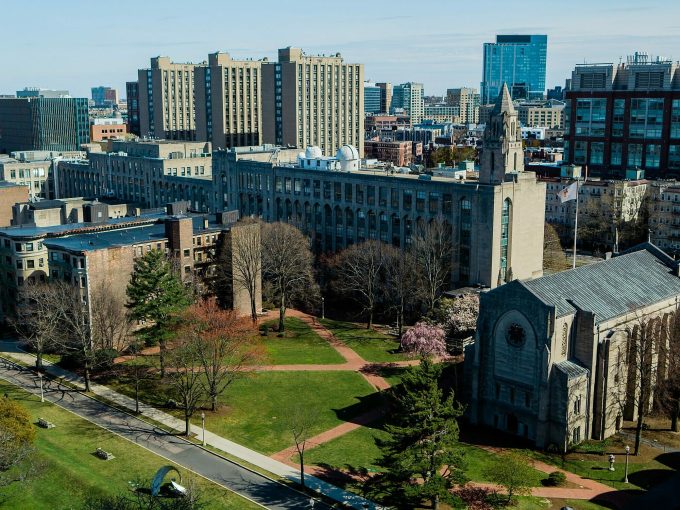 Khuôn viên Đại học Boston. Ảnh: Boston University