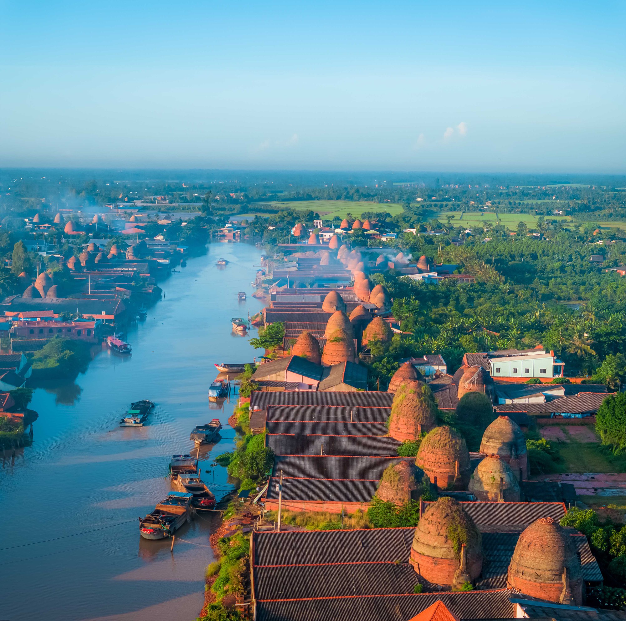 Khung cảnh 'như những kim tự tháp' bên dòng Cổ Chiên ở Vĩnh Long  - Ảnh 2.