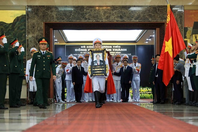 Lễ Di quan Phó Thủ tướng Lê Văn Thành. (Nguồn: TTXVN)