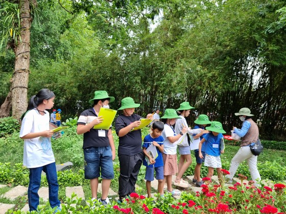 Cuộc thi ảnh nghệ thuật “Nét đẹp Thảo Cầm Viên Sài Gòn” kỷ niệm 160 thành lập Thảo Cầm Viên Sài Gòn ảnh 1