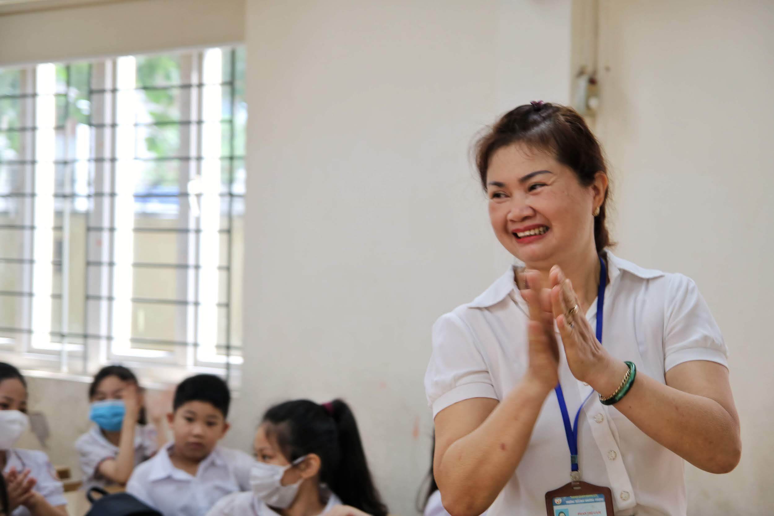 Địa phương 'tung chiêu' lương trăm triệu, vào thẳng biên chế để hút giáo viên. (Ảnh: Hà Cường)