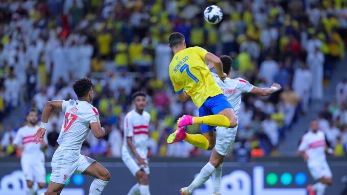 Ronaldo ghi bàn cho Al Nassr trong trận hòa Zamalek 1-1 tối 3/8. Ảnh: Al Nassr