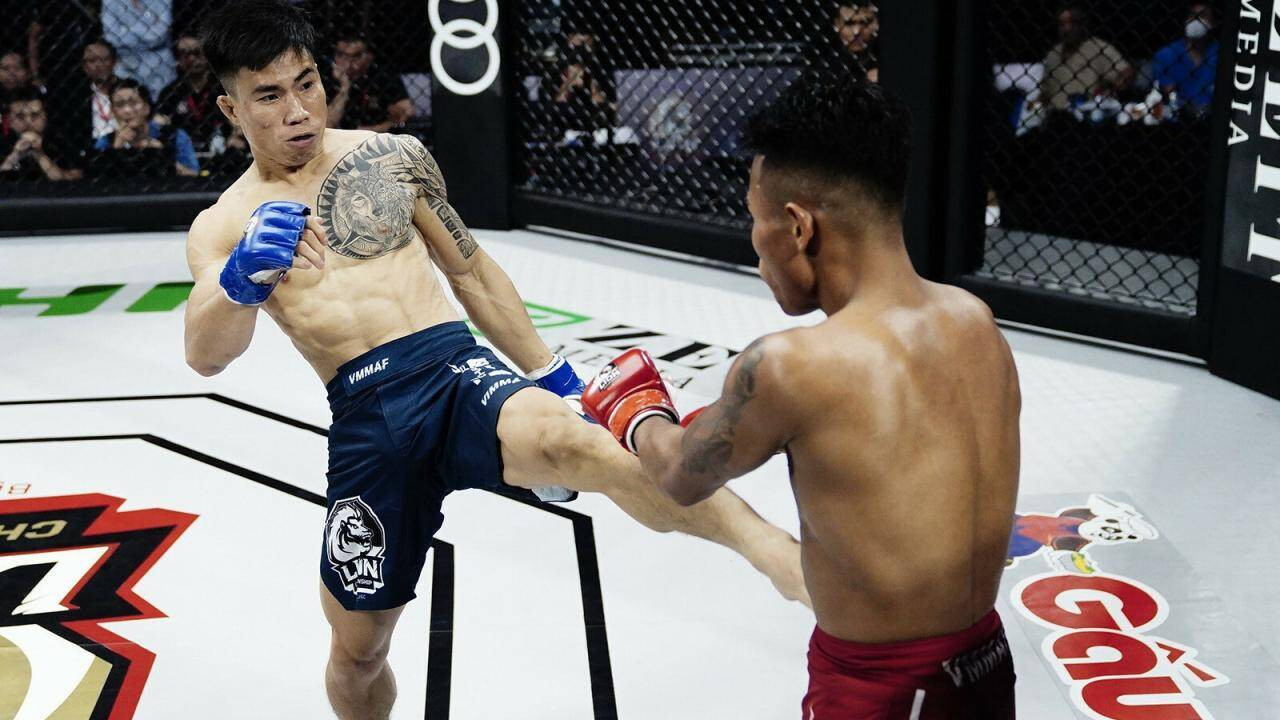 nhà vô địch tán thủ châu Á gục ngã tại giải mma việt nam vì đòn siết cổ