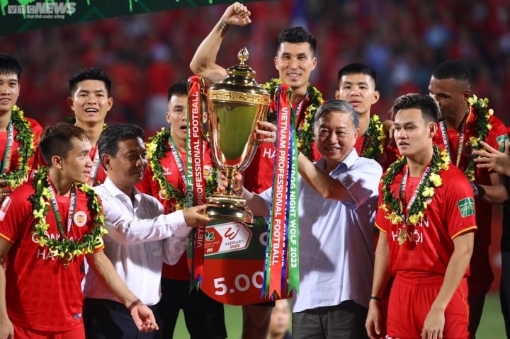 CLB Công an Hà Nội vô địch V-League 2023.