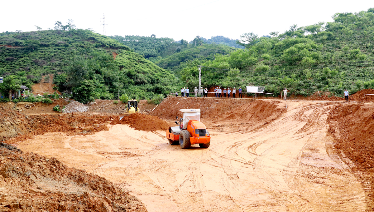 Dự án đường cao tốc Tuyên Quang - Hà Giang (giai đoạn 1, đoạn qua tỉnh Hà Giang) đang được đẩy nhanh tiến độ thi công.
