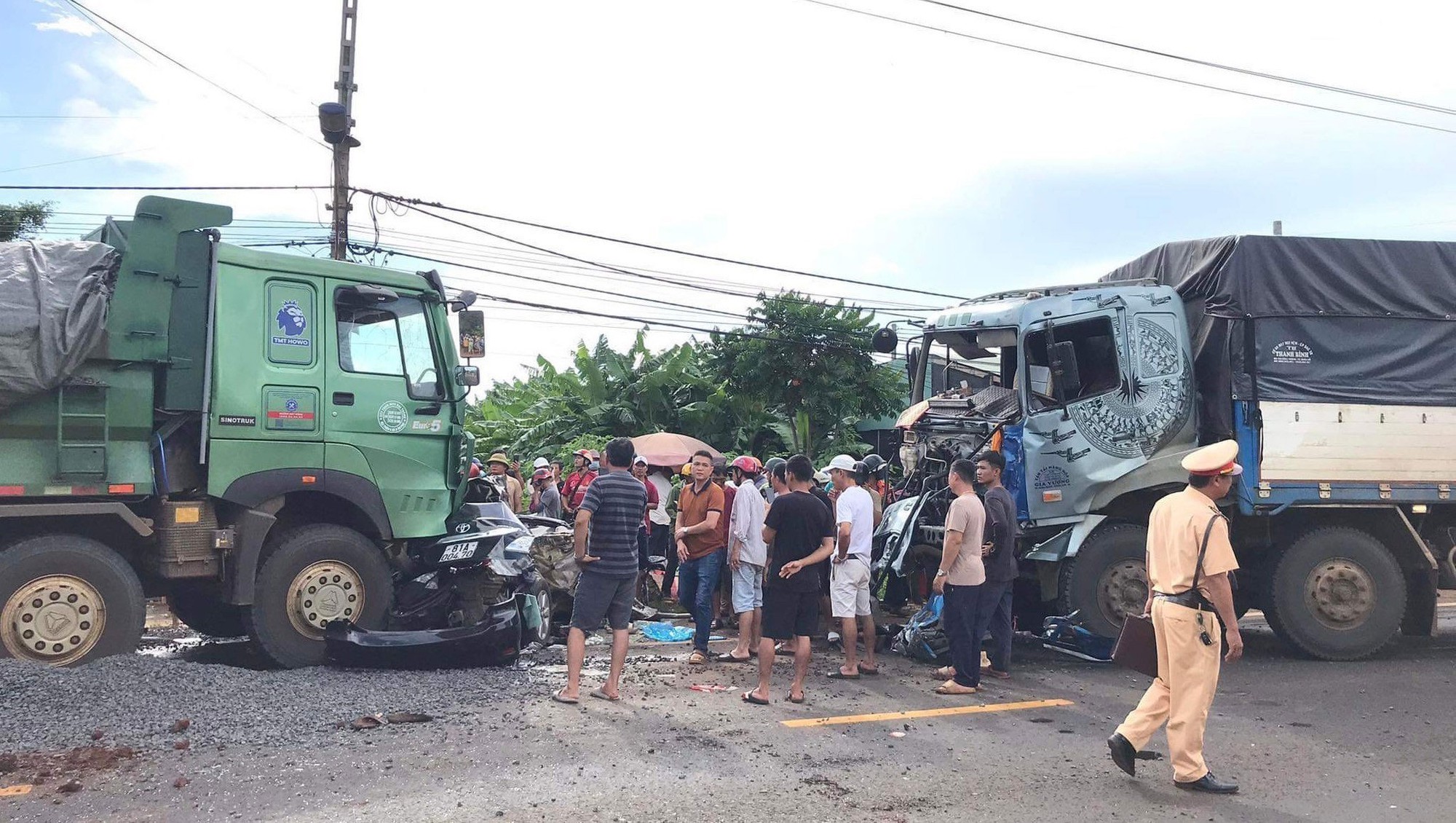 Tai nạn giao thông liên hoàn, 3 thành viên CLB HAGL tử vong   - Ảnh 1.