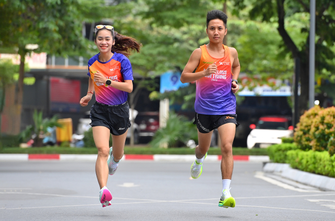 Áo đấu VnExpress Marathon Nha Trang 2023 do Xtep sản xuất. Ảnh: Giang Huy