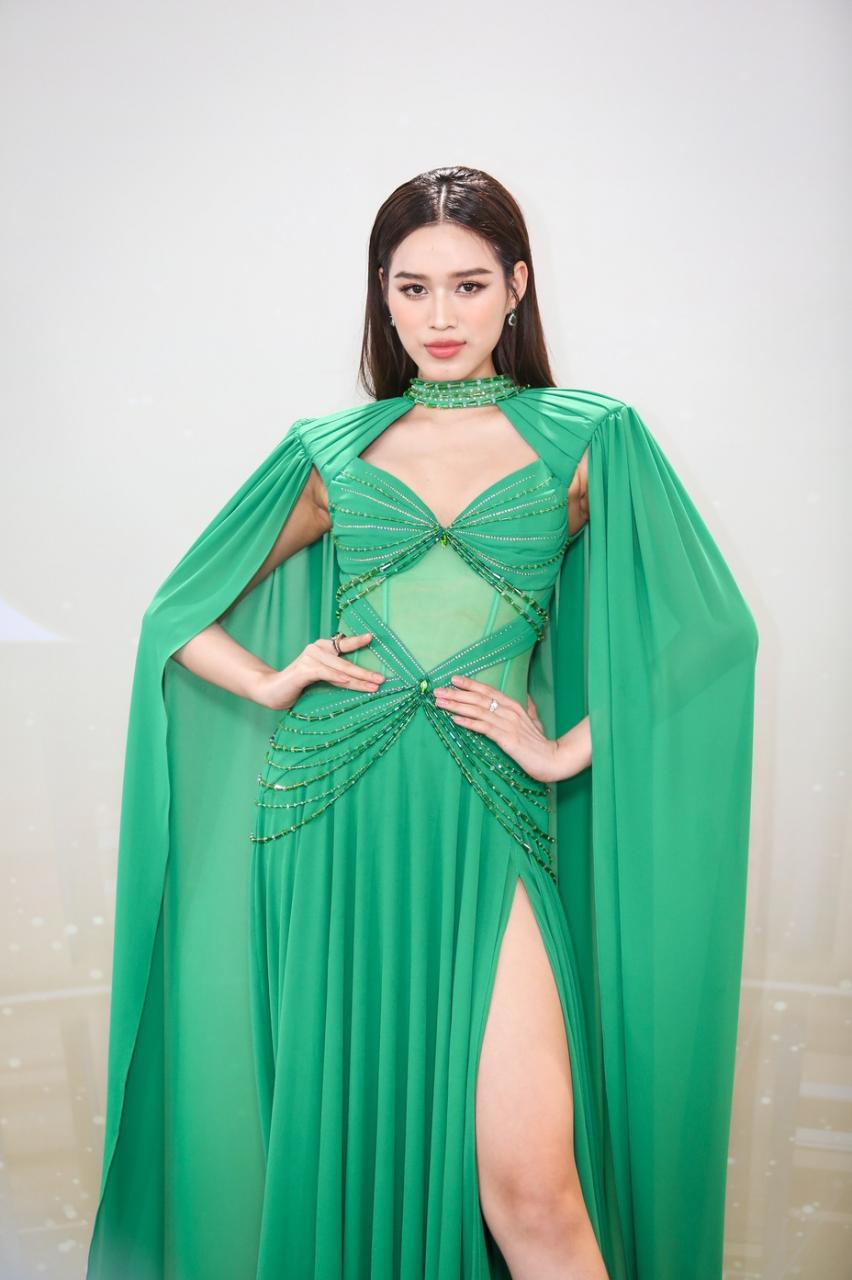 Chung kết Miss Grand Vietnam 2023: Trường Giang - Nhã Phương tình tứ trên thảm đỏ - Ảnh 3.