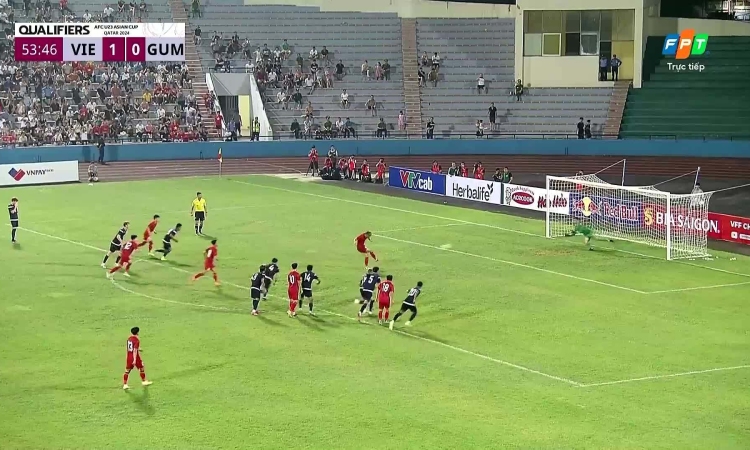 Văn Tùng nâng tỷ số lên 2-0