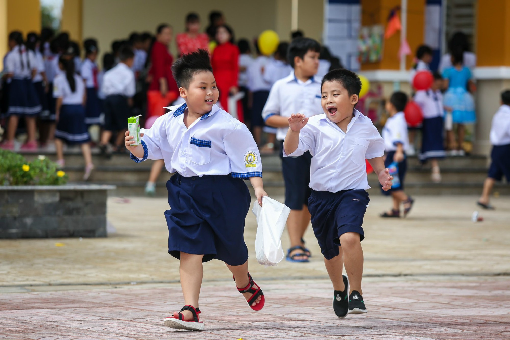 Con thích chơi game, 'đu' idol, cha mẹ 'đừng phán xét, hãy chậm lại' - Ảnh 4.