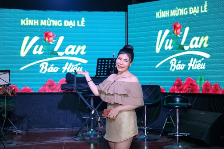 Chị Nguyễn Thị Kim Oanh - chủ CLB Tango.